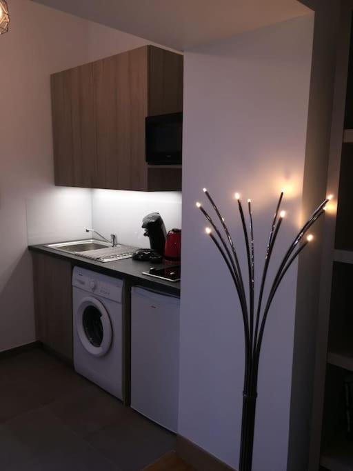 Апартаменты Le Lumineux - Le Chic En Hypercentre - Bellecour Лион Экстерьер фото